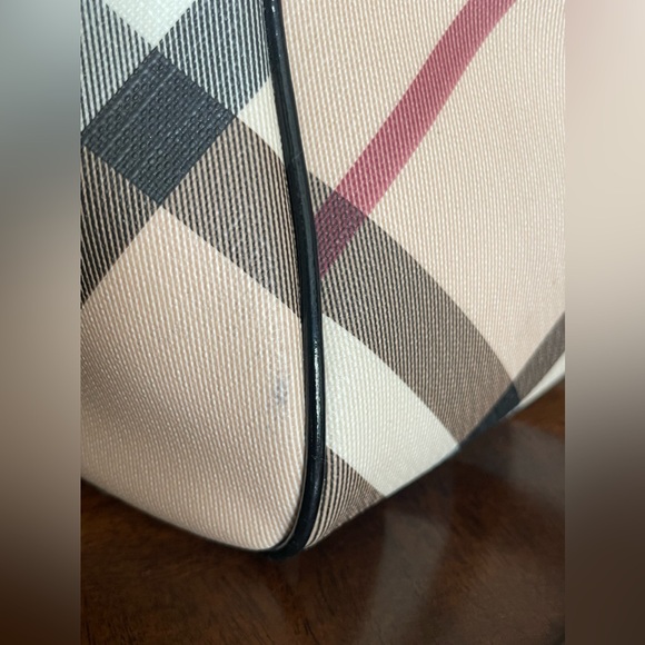 AUTHENTIC Burberry Shopper Tote Patent Trim Nova Check 100% Authentic - Picture 12 of 16